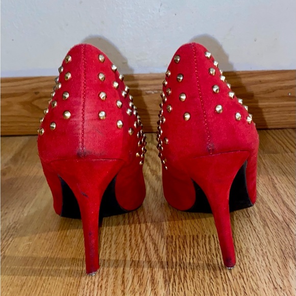 Target Heels - Picture 3 of 5